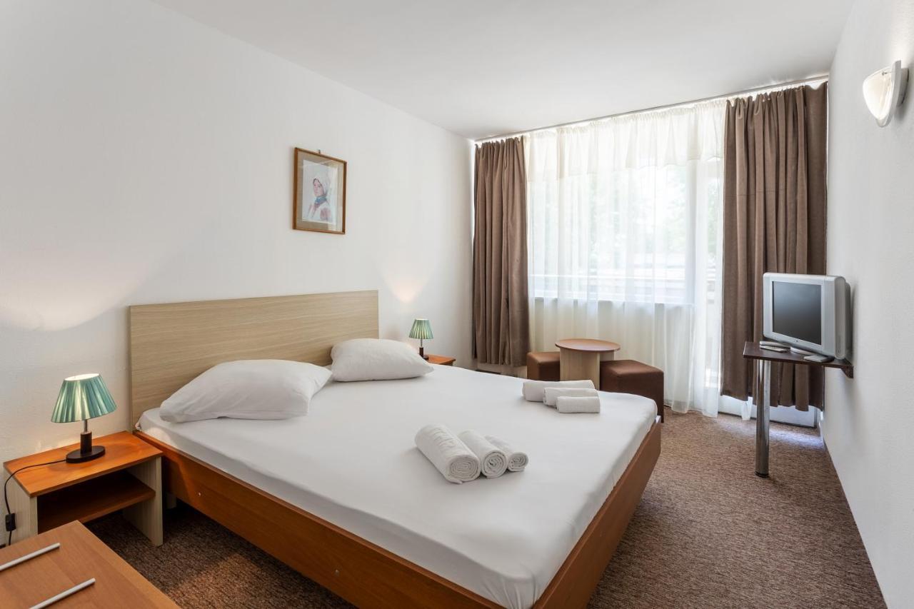 Hotel Neko ساتورْنْ المظهر الخارجي الصورة